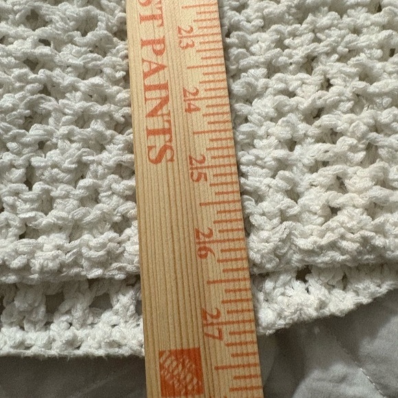 White V-Neck Open Weave Cotton Poly Blend Swim Coverup/Tunic Sweater. - Picture 7 of 12